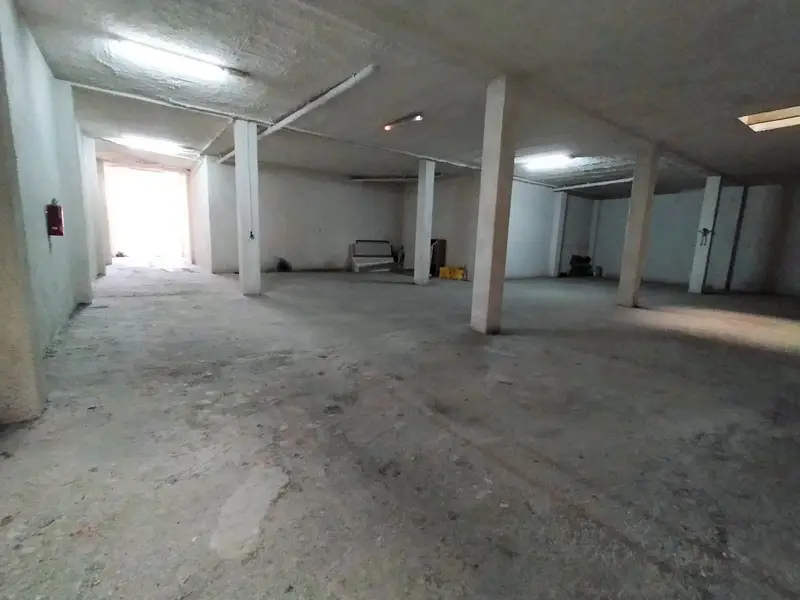 Locales Comerciales en Alquiler en Gand
ia