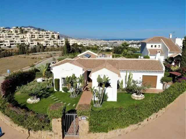 Casa Villa 3 Dormitorios Cerros Del Aguila Lujo Golf Mar