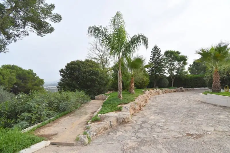 Chalet en Venta en Alberic con Piscina y Jardin