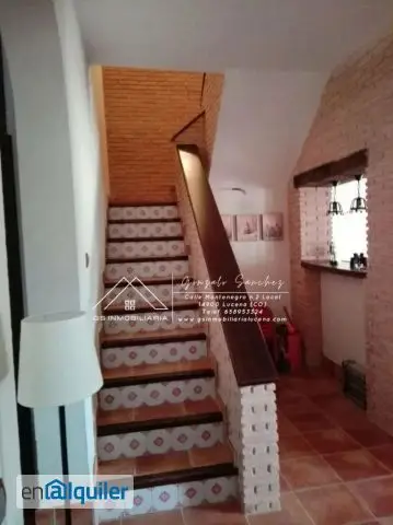 Chalet en Alquiler Anual en El Rocío 6 habitaciones 3 baños