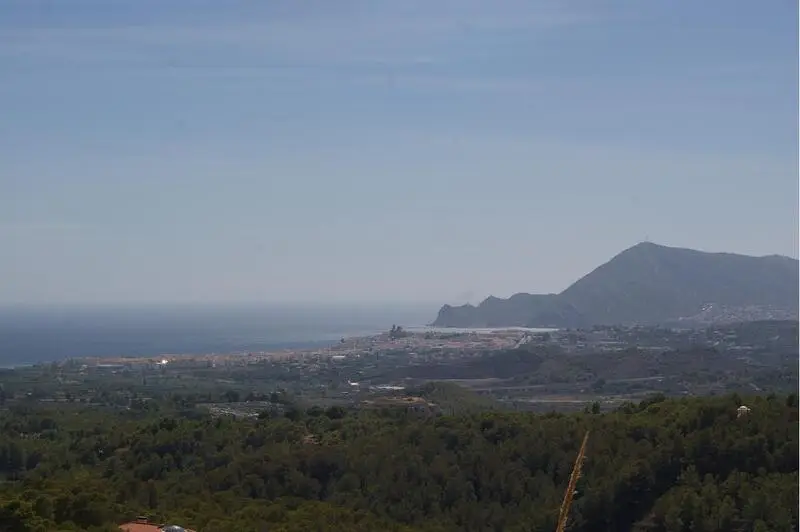 Parcela con Vistas al Mar en Altea