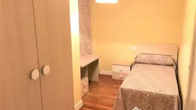 Piso en Alquiler Calle Canalejas  3 Dormitorios 2 Baños