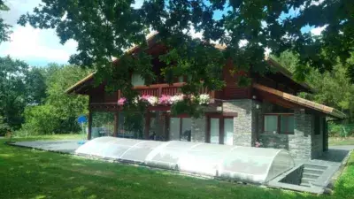 Casa y Oficinas en Finca con Jardin 7000m2 Laukariz