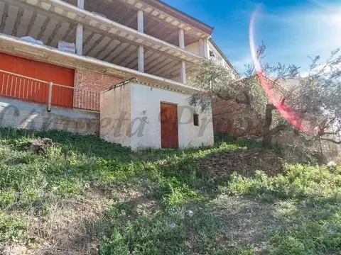 Terreno en Venta Corumbela 995m2 Almacén y Caseta