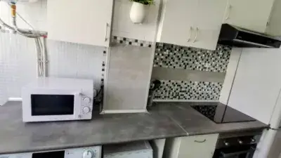 Alquiler Piso Ensanche Temporada Escolar Cerca Plaza Galicia