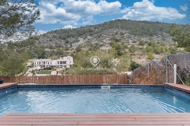 Chalet en Venta Sitges Montgavina Jardin Piscina Vistas