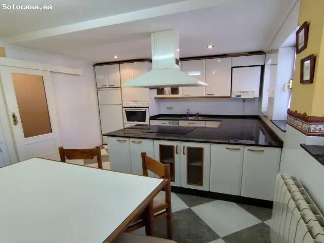 Piso en Venta en Avilés 4 habitaciones 2 baños Garaje Trastero