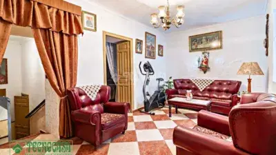 Casa en Venta Ardales 5 Dormitorios 2 Salones 2 Patios