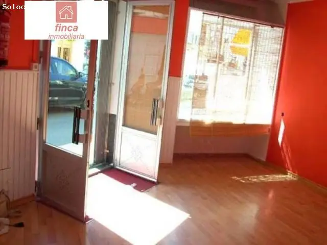 Alquiler Local Comercial Montijo Centro Esquina Aire Acondicionado