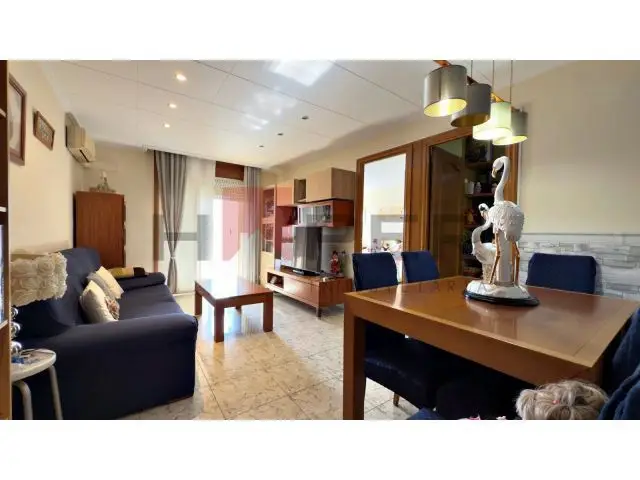 Piso en Venta El Prat de Llobregat 3 Dormitorios 1 Baño