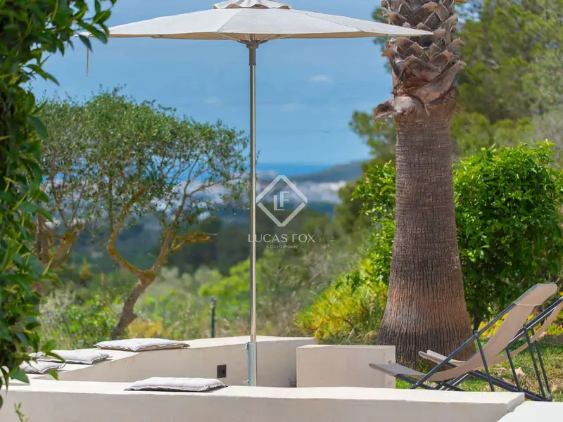 Finca Ibicenca con Vistas al Mar 5 Dormitorios Piscina Jacuzzi