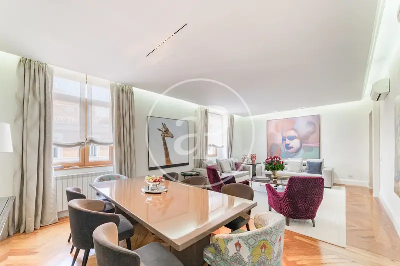 Vivienda de Lujo en Jerónimos 316m2 4 Dormitorios