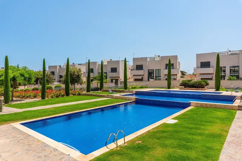 Apartamento en Orihuela Costa 2 Dormitorios Piscina Parking