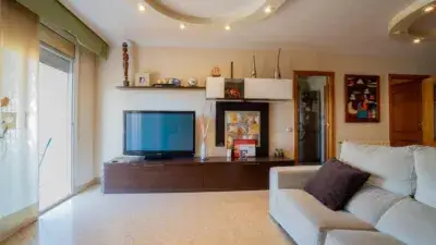 Piso en Venta Vilanova i la Geltrú 108m² 3 habitaciones 2 baños Reforma