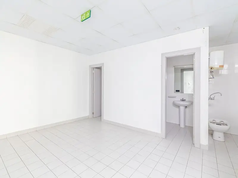 Local 174m2 Tarragona Calle Violant D'Hongria