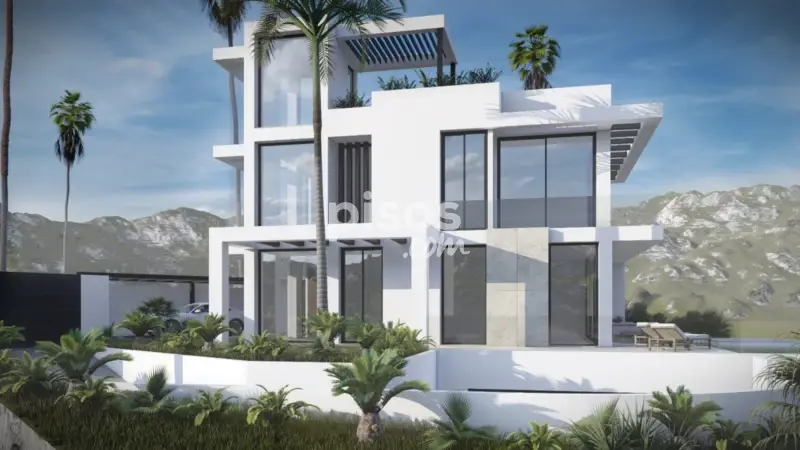 Villa de Lujo en Bahia Dorada con Vistas al Mar