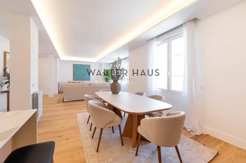 Piso Reformado en Almagro Madrid 164m2 3 Dormitorios en Suite