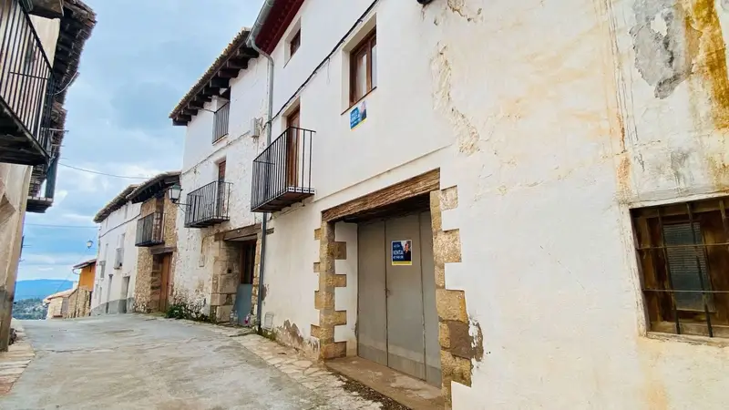 Chalet en Venta en la Pobla de Alcolea