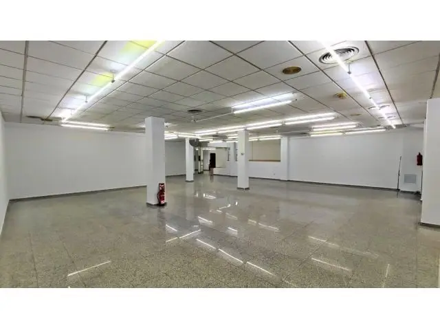 Local Comercial 333m² Calatrava Ideal para Negocios