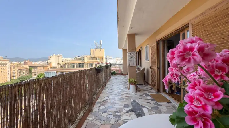 Atico en venta Palma de Mallorca 48m2 68m2 terraza