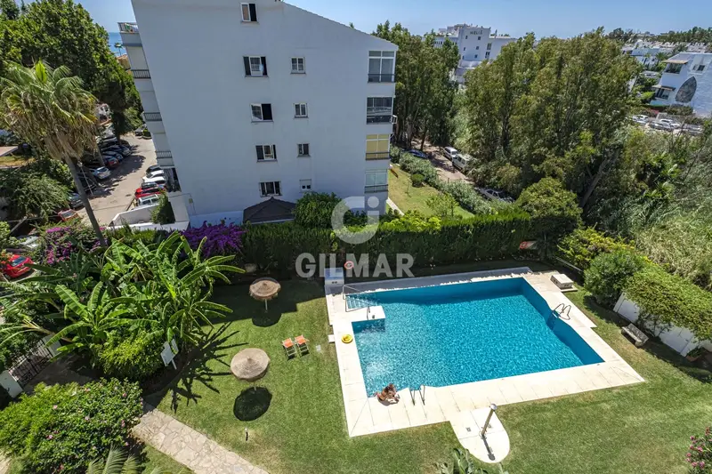 Piso en venta en Puerto Banus, Marbella, Málaga