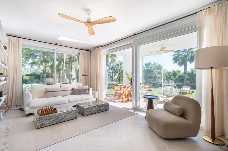 Apartamento Renovado con Jardin en Alcazaba Lagoon