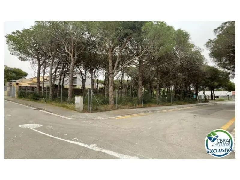 Venta Solar Centenys 468m2 Cerca Playa Roses