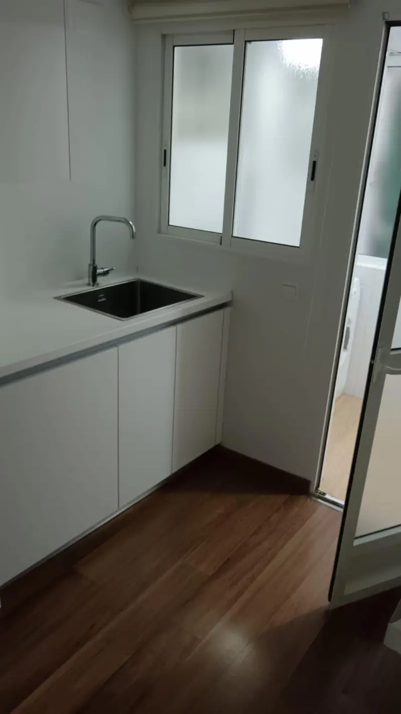 Apartamento 5 habitaciones cerca Universidad