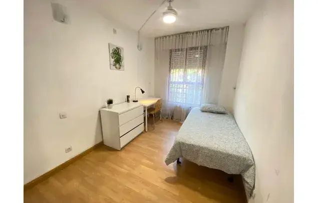 Habitaci	ón 120m	² Madrid Alquiler Larga Temporada