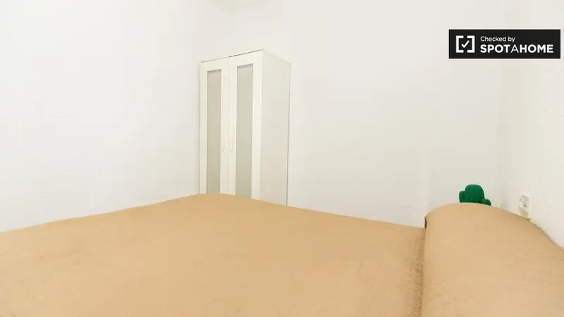 Apartamento en Granada 2 dormitorios 1 ba	no Alquiler