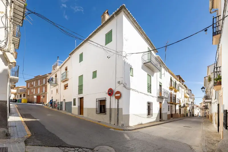Casa en venta Alhama de Granada 5 habitaciones 3 baños cochera