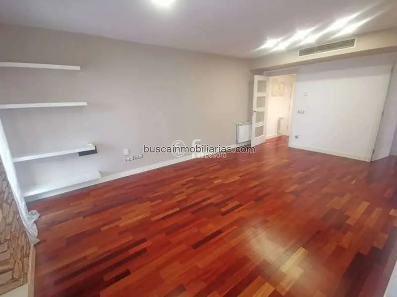 Piso en Venta Lleida 98m2 3 Habitaciones 2 Baños Parking Trastero