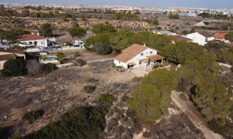 Villa de 3 Dormitorios en Orihuela Costa