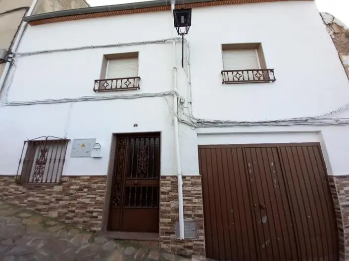 Casa Adosada 4 Dormitorios Martos Jaen