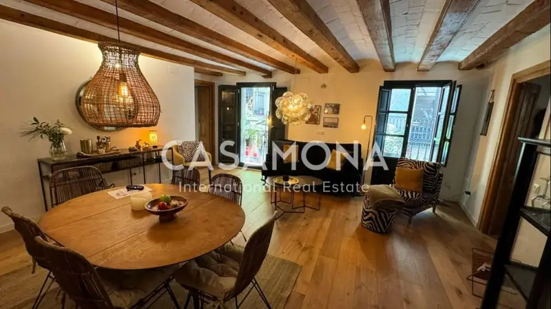 Apartamento con encanto en el Gótico 3 dormitorios alquiler mensual