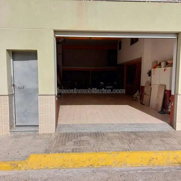 Nave industrial en venta en Gandía
