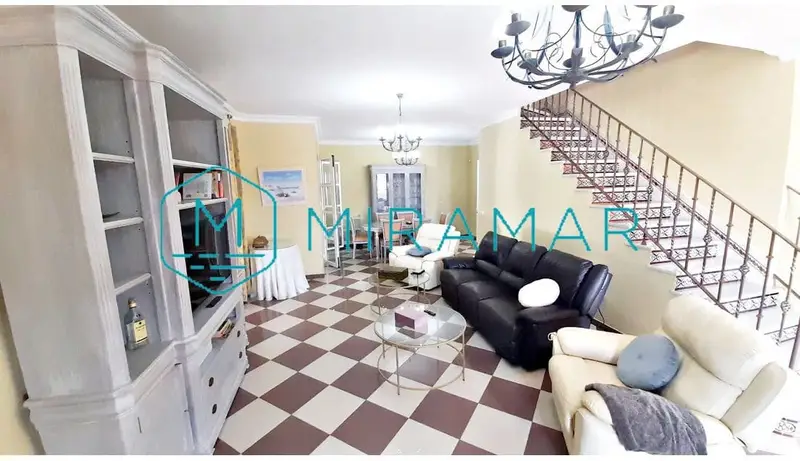 Chalet en Venta Lepe Huelva Jardin Terraza 7 Dormitorios