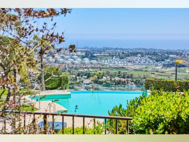 Piso de 3 Dormitorios en venta Benahavis, España