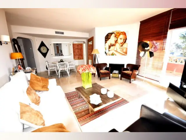 Apartamento 2 Dormitorios Elviria Marbella
