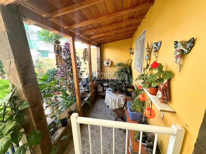 Casa Señorial en Telde con Garaje y Azotea