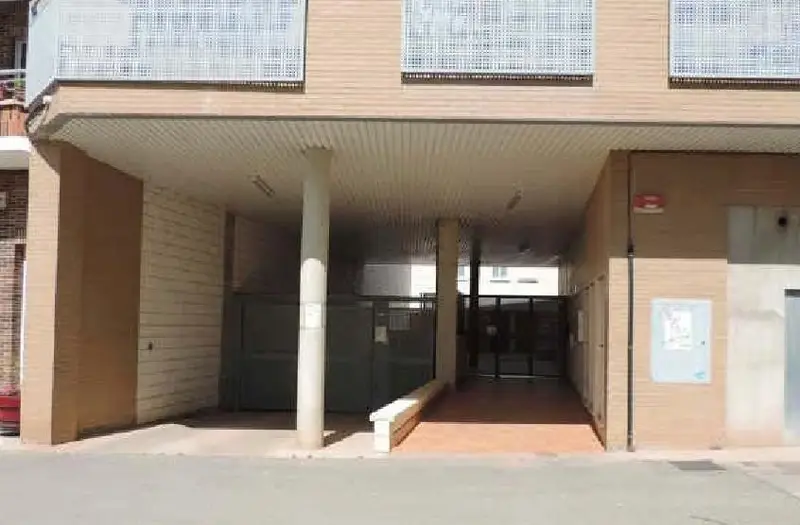 Garaje en Venta en Entrena La Rioja 21m2