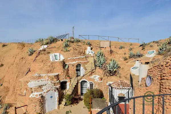 Cuevas Rurales Gorafe: Alquiler Turistico con Encanto