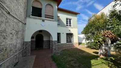 Casa en alquiler en Avenida del Profesor Pérez Pimentel, 251, cerca de Colonia de Alvargonzález