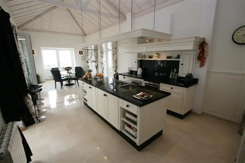 Villa de Lujo en Mijas 4 Dormitorios Piscina Privada