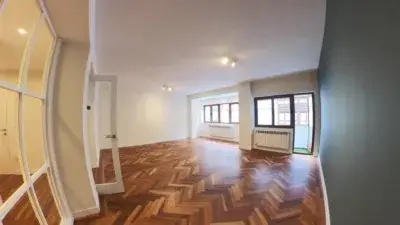 Piso en alquiler en Calle del General Pardiñas