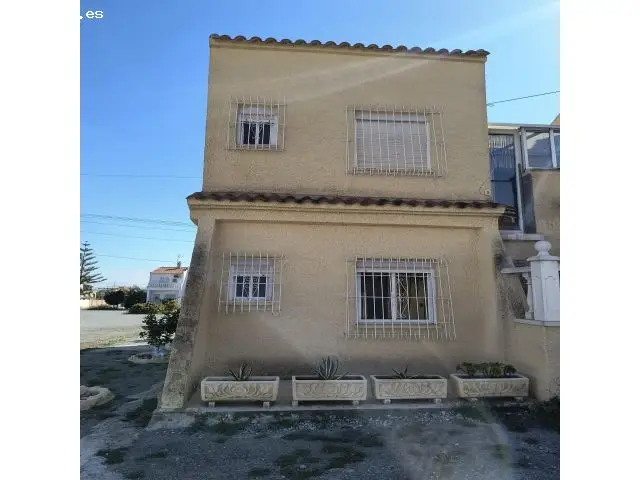Se Vende Bungaló Adosado En Urb. La Marina, San Fugencio, Alicante