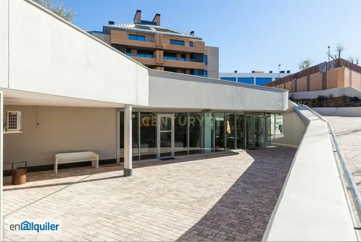 Alquiler piso lujo Majadahonda terraza 4 dormitorios