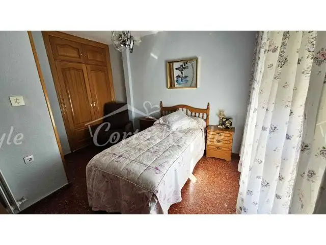 Piso Reformado en Tomelloso con 4 Dormitorios y Garaje