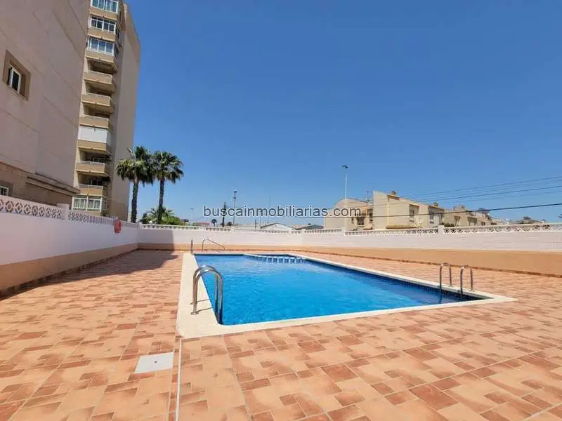 Apartamento en Venta en Torrevieja - Cerca de la Playa