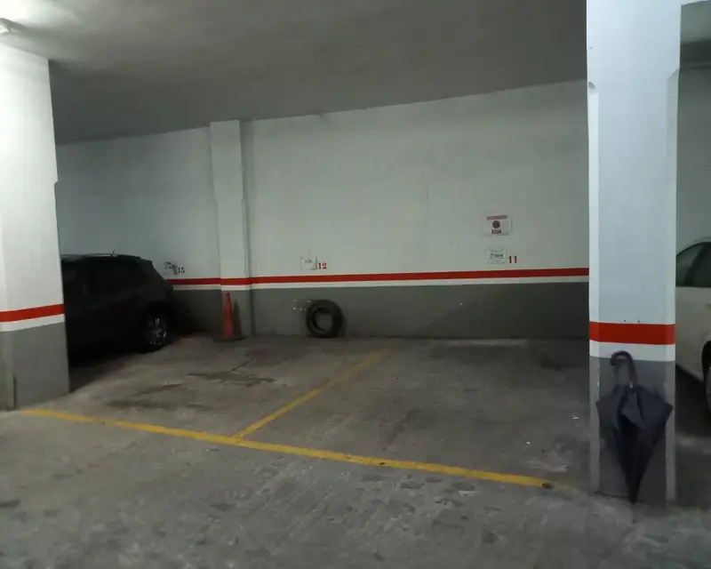 Garaje en venta en Lleida - 1 m² - AV DE BLONDEL